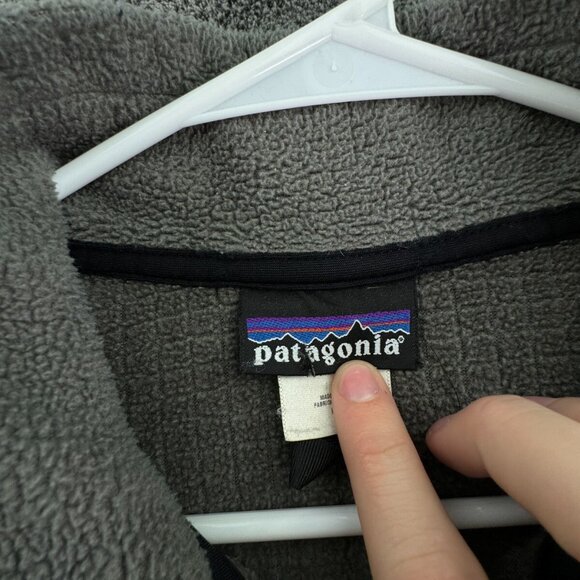 Patagonia Men’s Medium Gray Full Zip Double Pocket Jacket Fleece Hiking Adult - Picture 6 of 16